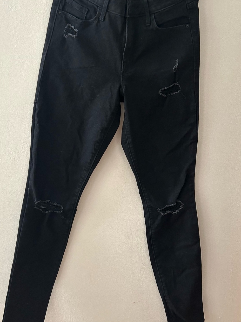 Old Navy pop icon mid rise Black Skinny Jeans with Distressed Details